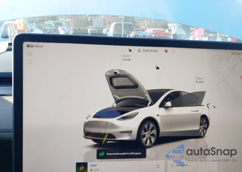 2023 Tesla Model Y Awd/Long Range Dual Motor All-Wheel Drive z USA, uszkodzony, nr VIN 7SAYGDEE7PA035771